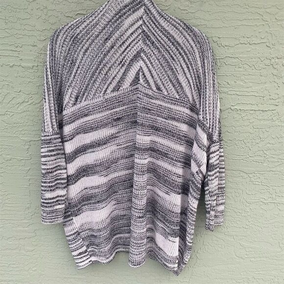 Express Women's Black & White Striped Open Front Cardigan Sweater Size M - Picture 2 of 7